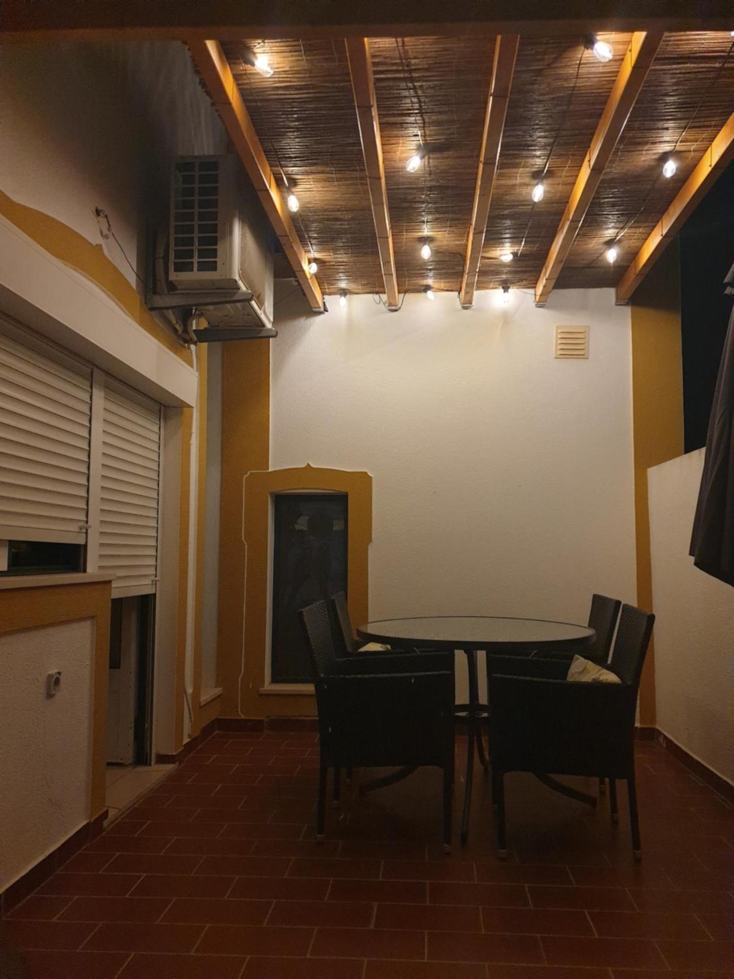Home4U - Cosy Apartment With Fantastic Terrace カバナス・デ・タビラ エクステリア 写真